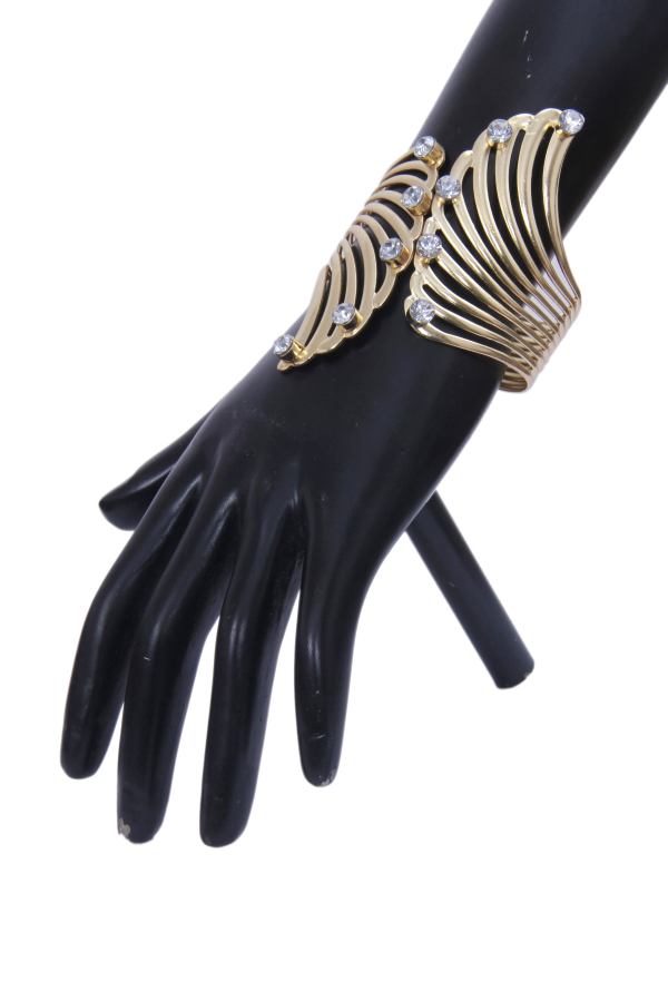 Stone Beaded Metal Cuff Bracelet / Ruchi