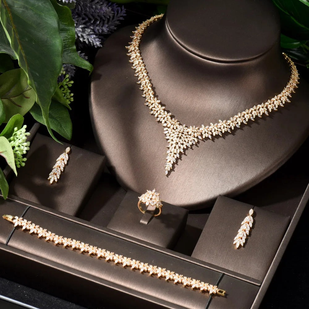 Metal Necklace Set For Wedding / Ruchi