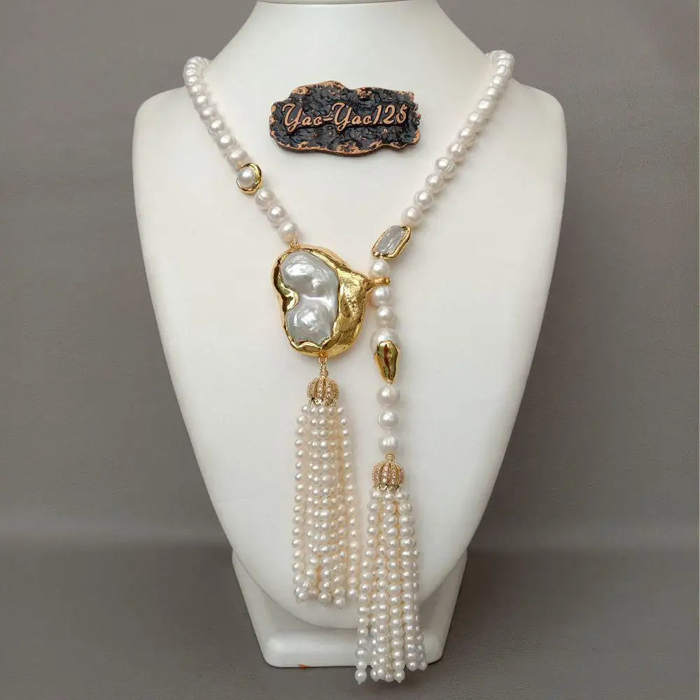 White Keshi Pearl Pendant Necklace / Ruchi