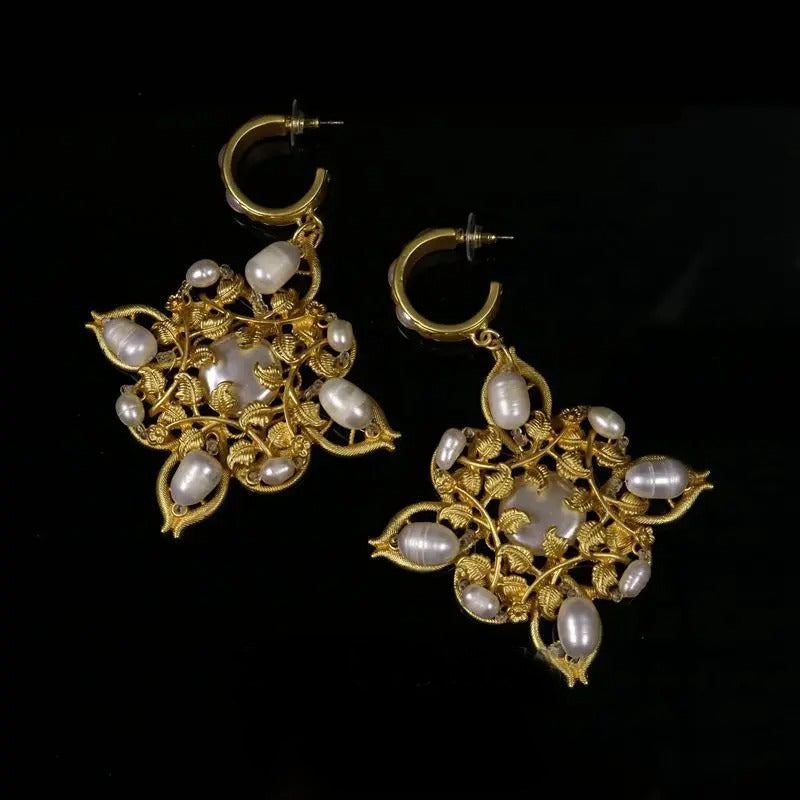 French Vintage Electroplated Pearl Stud Necklace Set / Ruchi