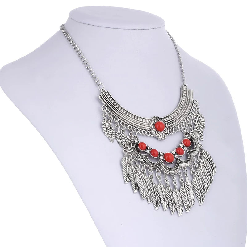 Leaf Shaped Vintage Necklace For Women / Ruchi