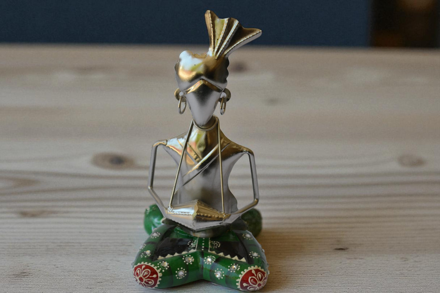 Outstanding Traditional Metal Musician Statue / Ruchi