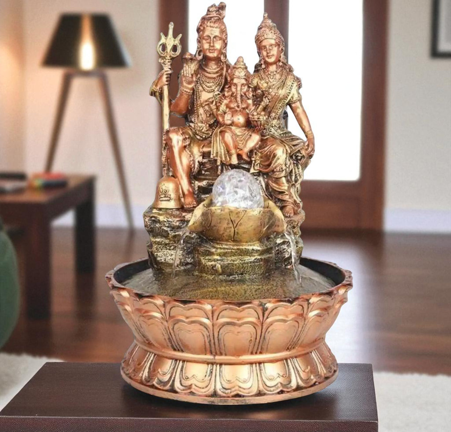 Resin Fountain with Statue Decor / Ruchi
