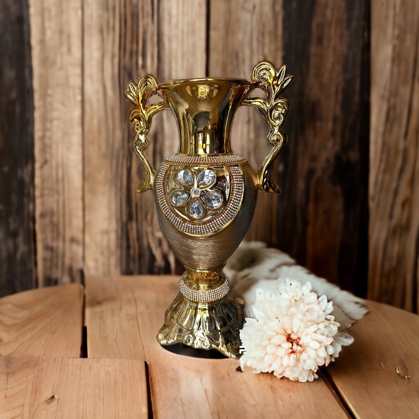Antique Gold Trophy Flower Vase / Ruchi