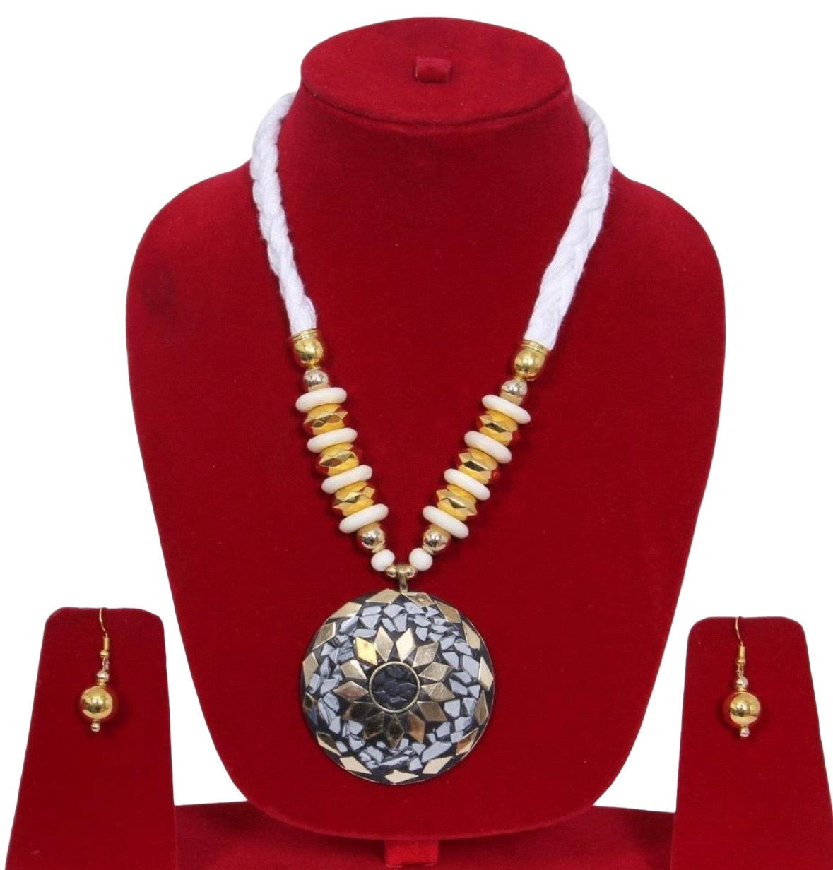 White-Gold Wooden Beaded Necklace Set / Ruchi
