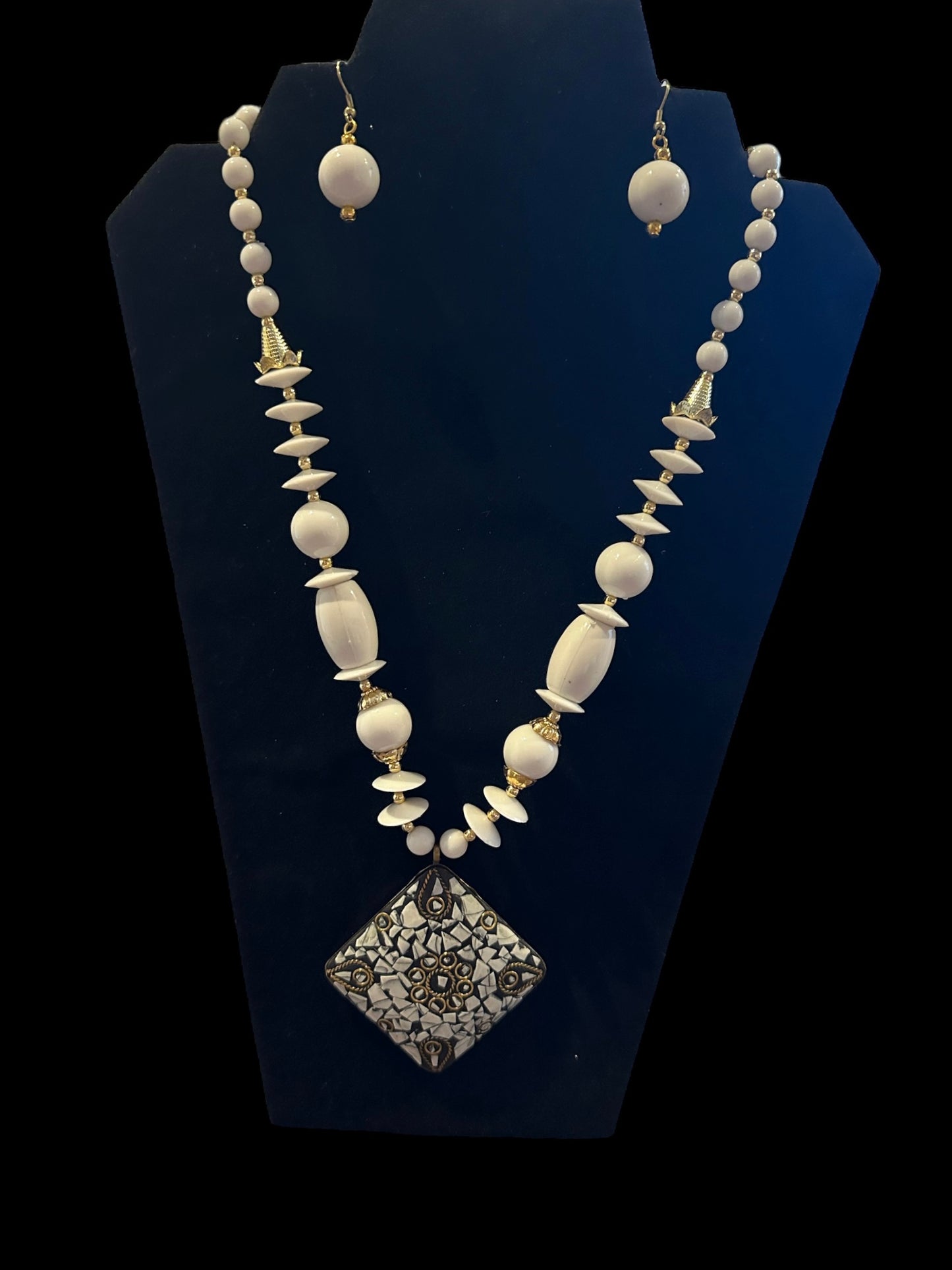 Endearing Square Pendant White Wooden Beaded Necklace And Earrings Set / Ruchi