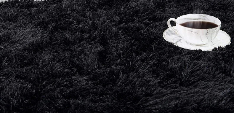 Appealing Design Solid Pattern Non-Slip Polyester Area Rug / Ruchi