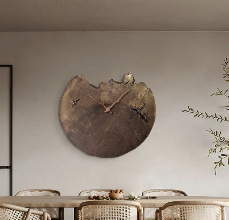 Wood Themed Round Wall Clock / Ruchi