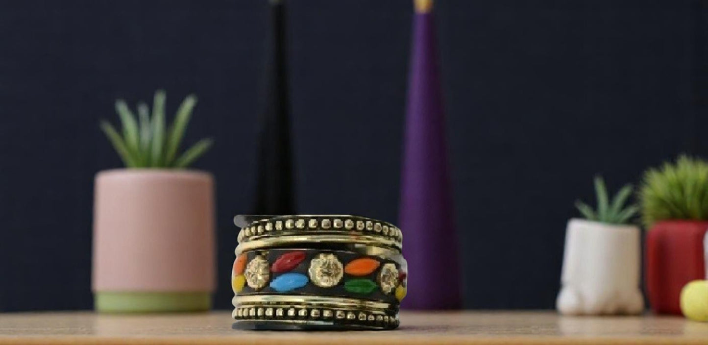 Stylish Black Gold Stone Bracelet / Ruchi