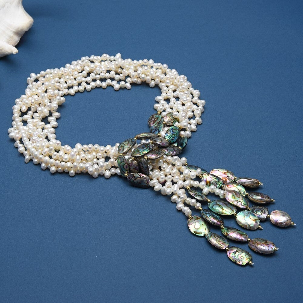 Women's Vintage Pearl Necklace / Ruchi