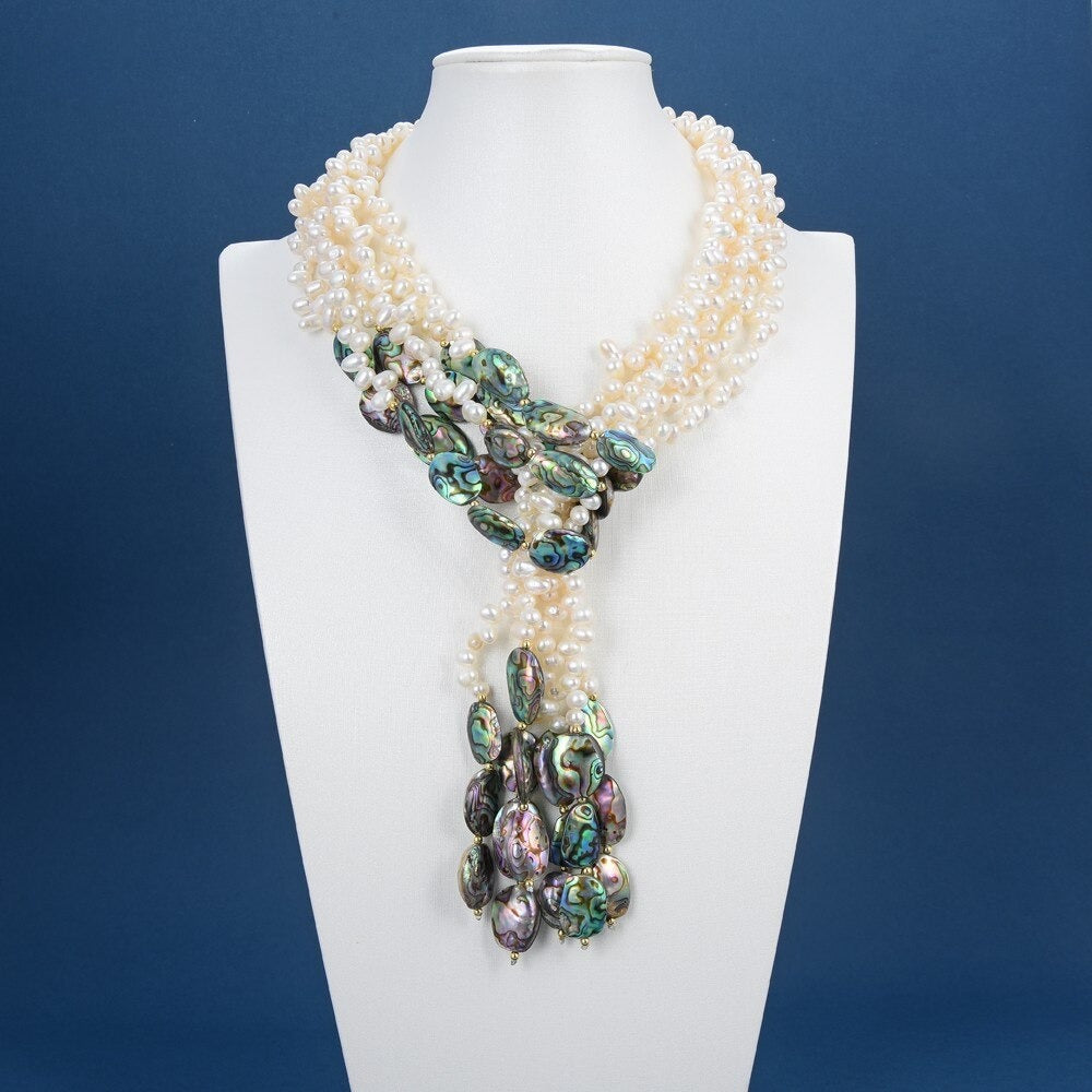 Women's Vintage Pearl Necklace / Ruchi