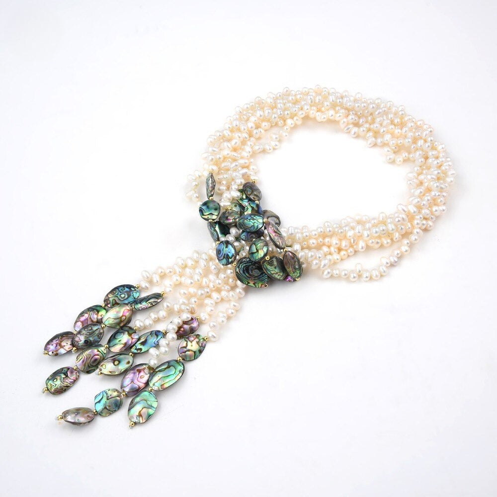 Women's Vintage Pearl Necklace / Ruchi