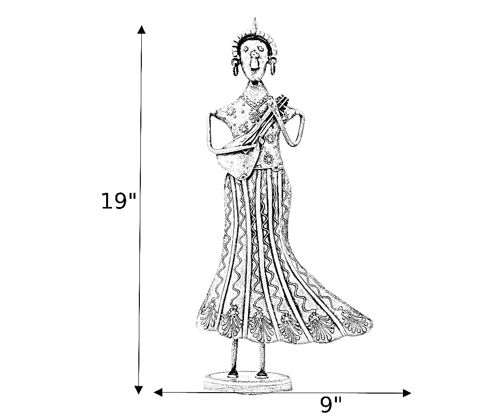 Musician Metal Statue Decor For Living Room / Ruchi