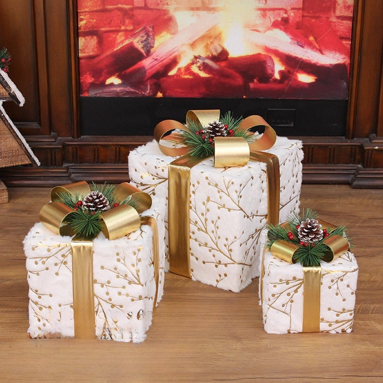 Set Of 3 Metal Christmas Gift Boxes / Ruchi