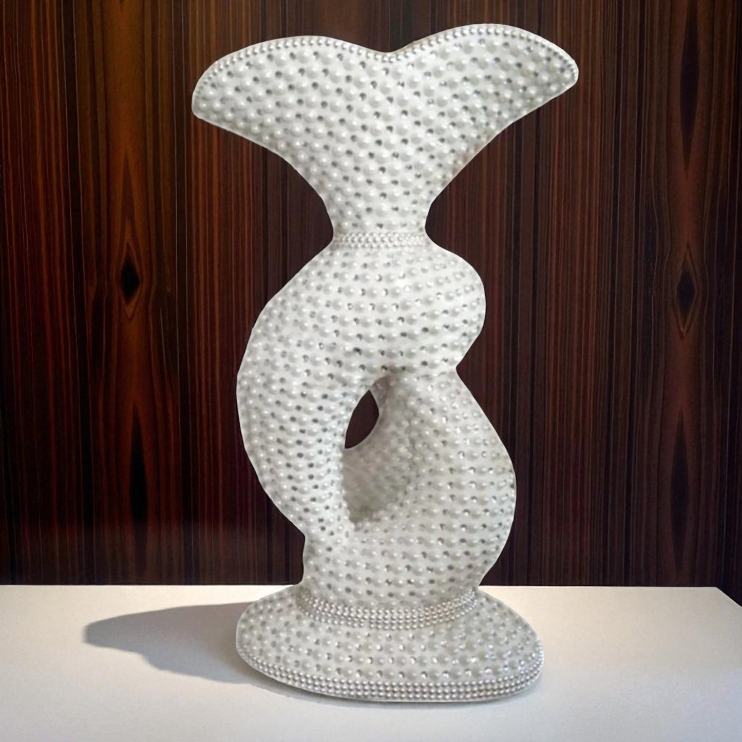 Sophisticated Sparkling Fiberglass Flower Vase / Ruchi