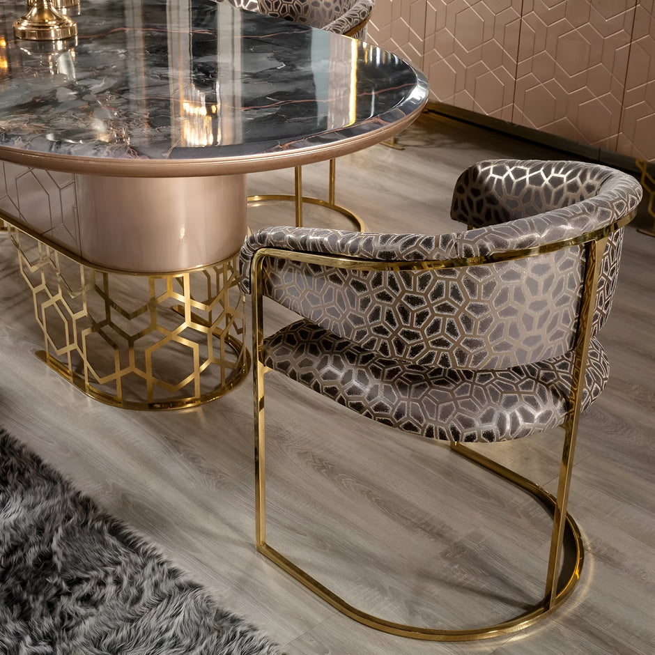 Shiny Marble Top Dining Table Set / Ruchi