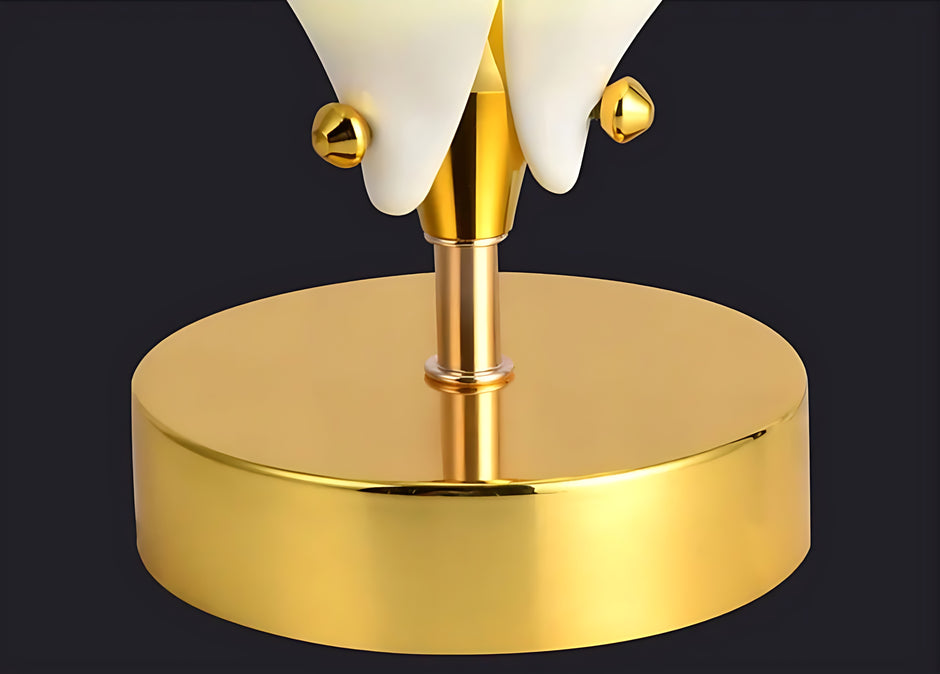 Flower Design LED Table Lamp For Bedroom / Ruchi