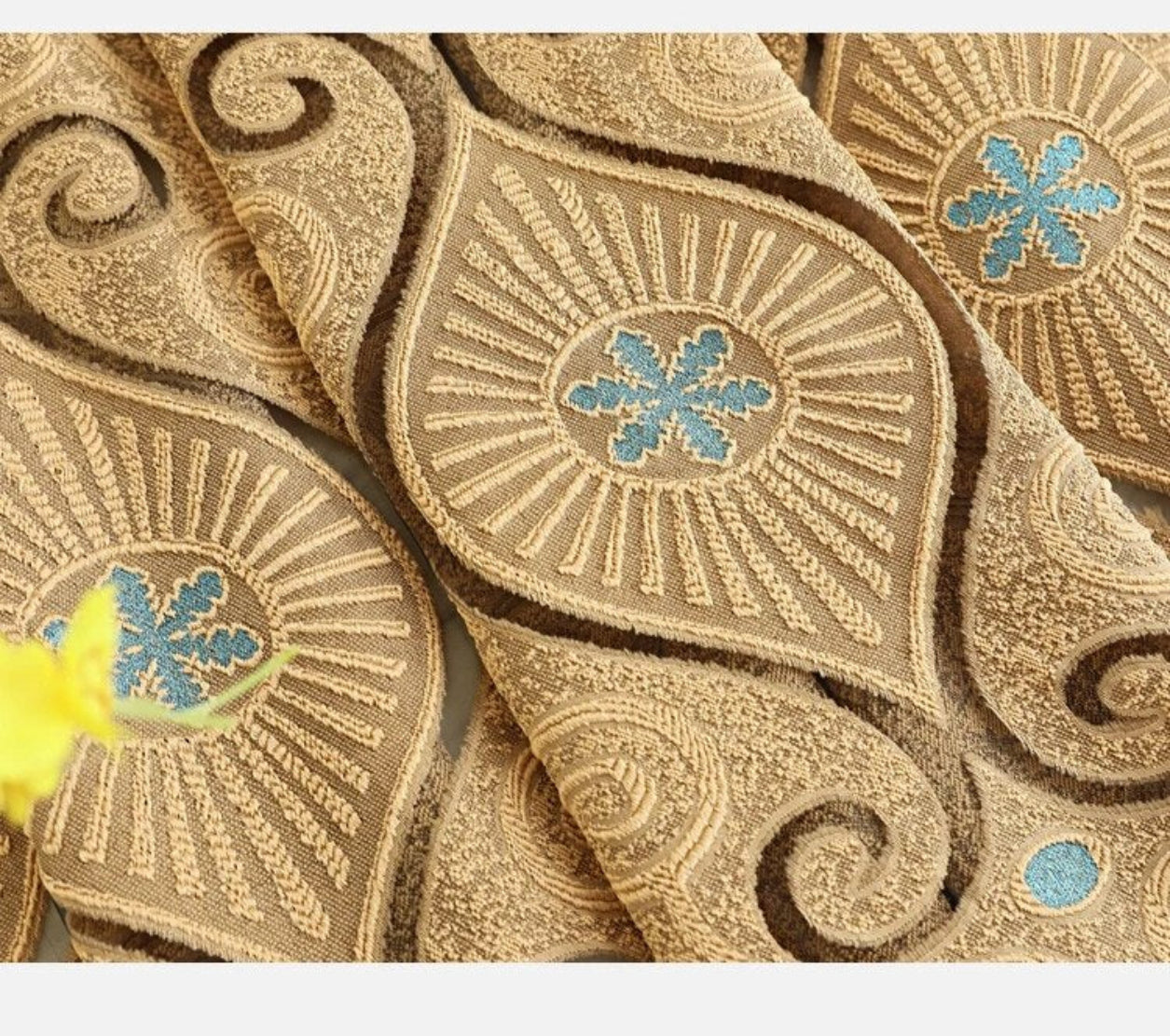 Luxury Embroidered Fabric Curtain / Ruchi