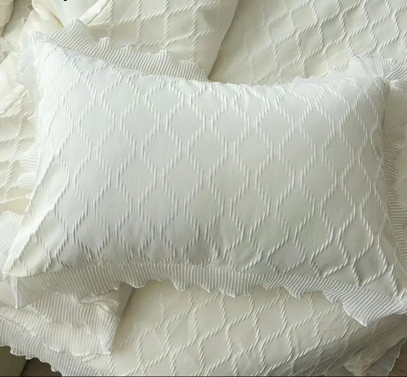 Round Microfiber Fabric Fitted Bedsheet And Bed-Skirt / Ruchi