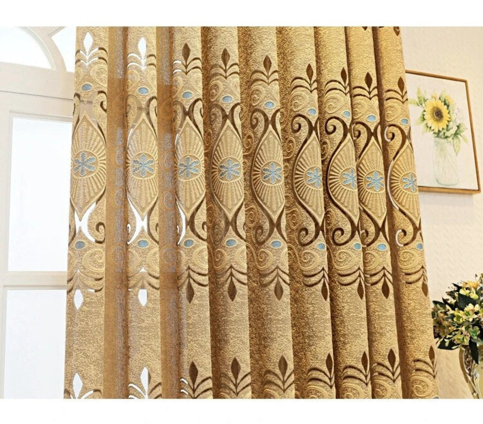 Luxury Embroidered Fabric Curtain / Ruchi