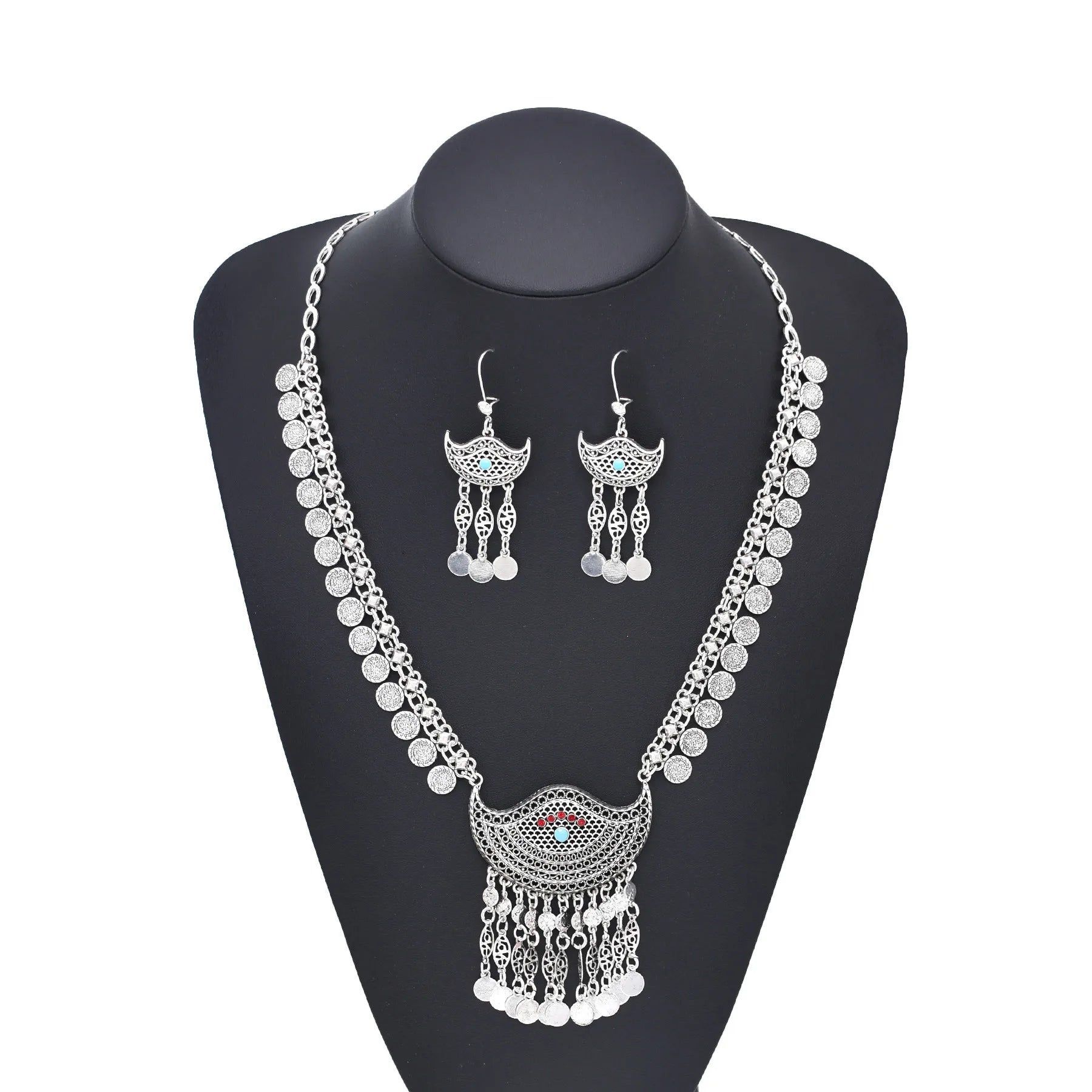 Bohemian Earrings And Necklace Set / Ruchi