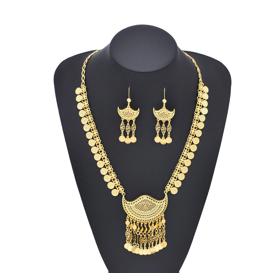 Bohemian Earrings And Necklace Set / Ruchi
