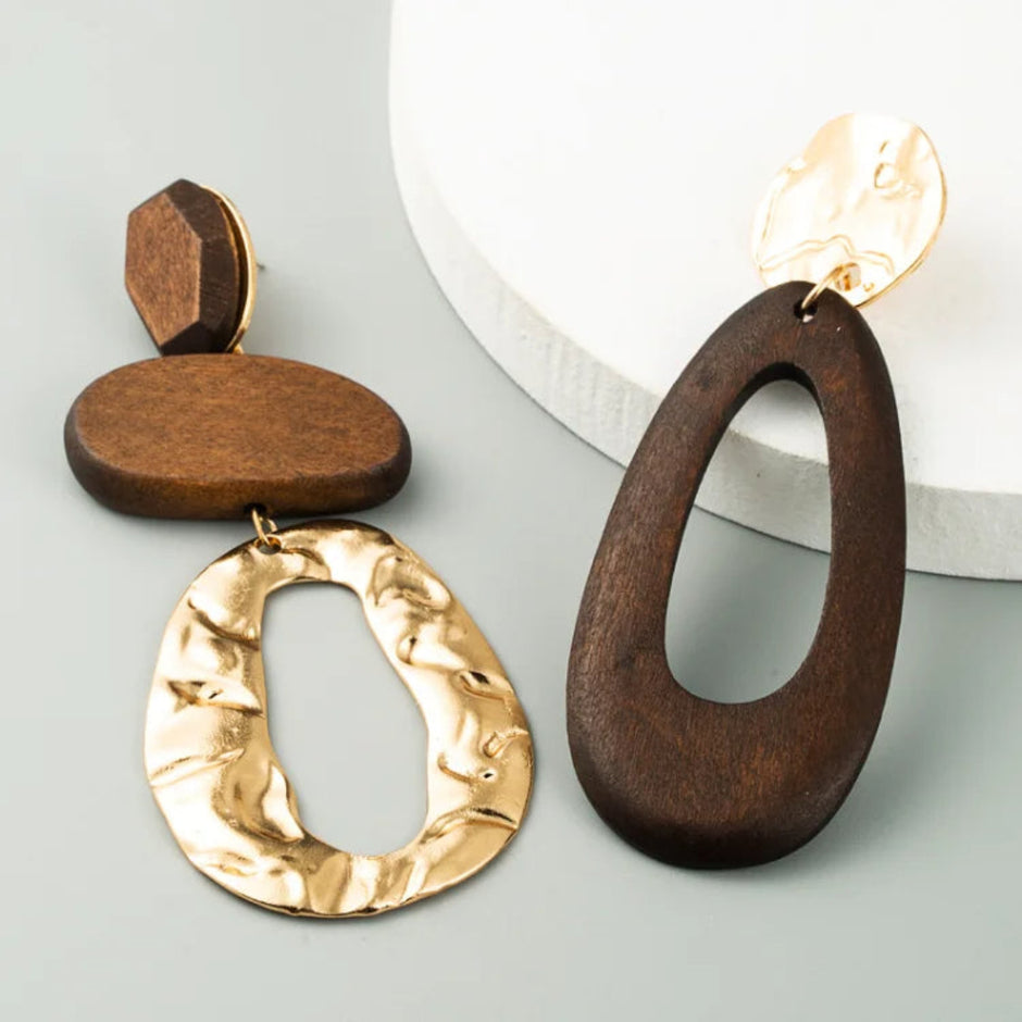 Fashionable Asymmetry Metal Wooden Earring / Ruchi