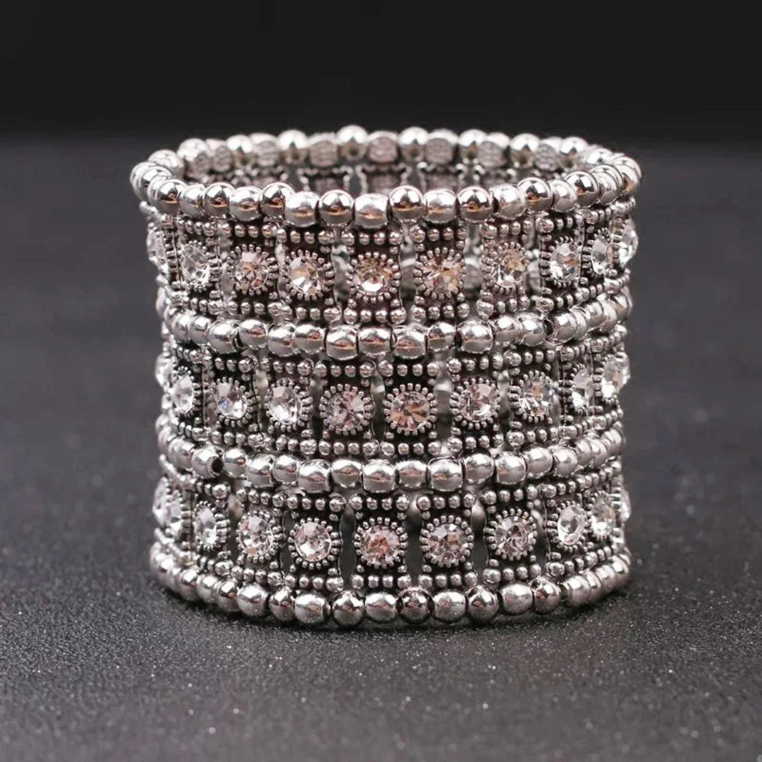 Round Stone Beaded Bracelet For Women / Ruchi