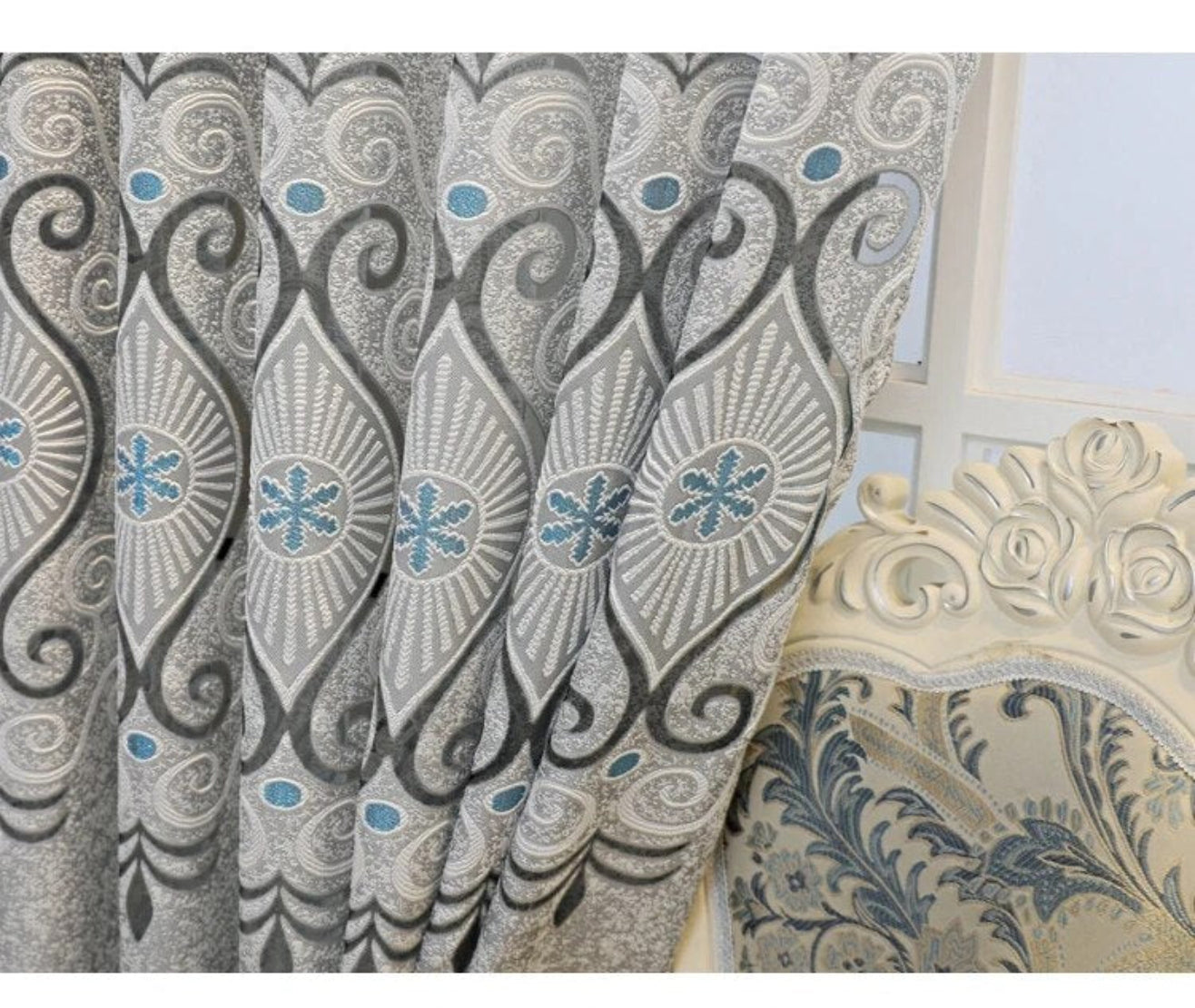 Luxury Embroidered Fabric Curtain / Ruchi