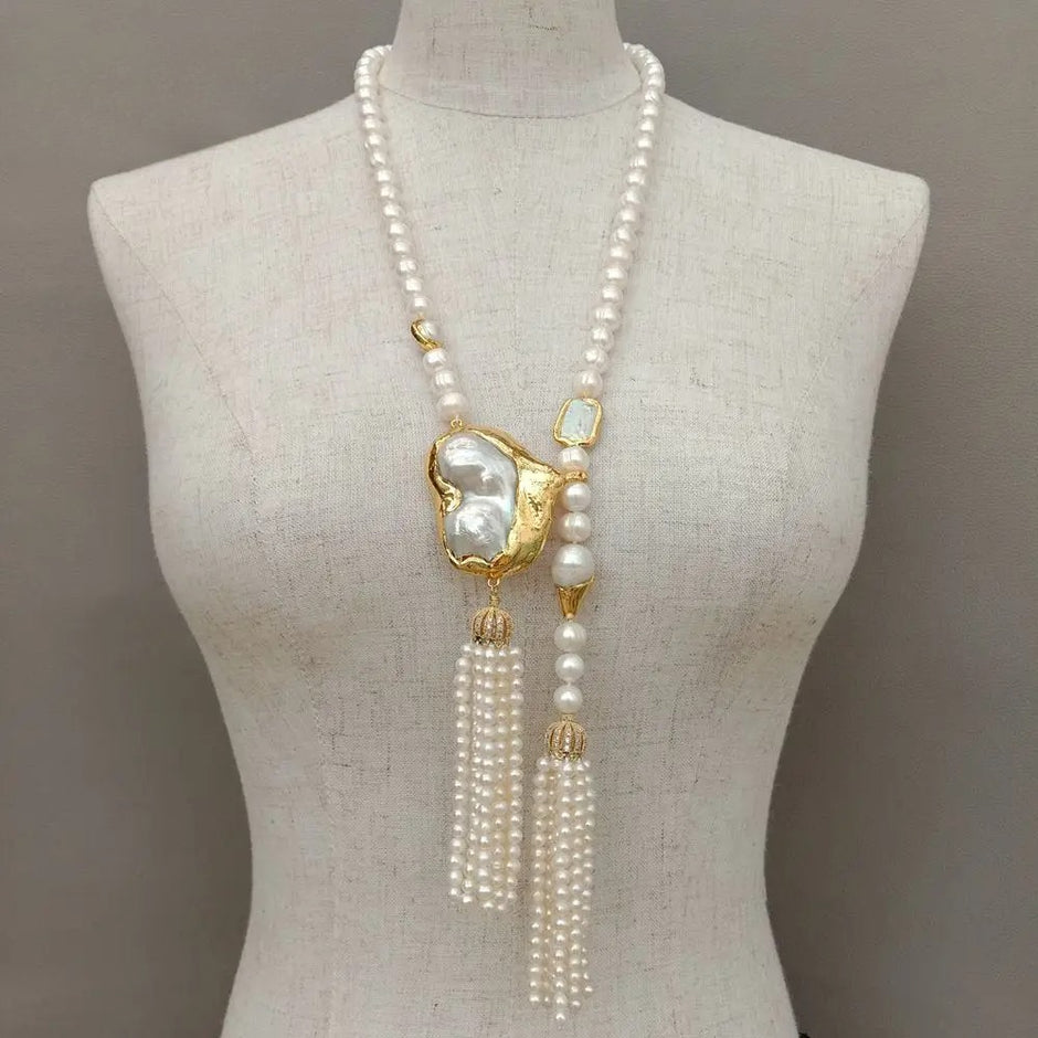 White Keshi Pearl Pendant Necklace / Ruchi