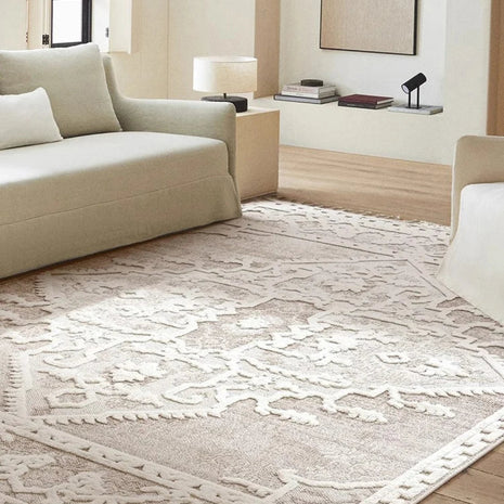 Traditional Large Rectangular Area Rug / Ruchi