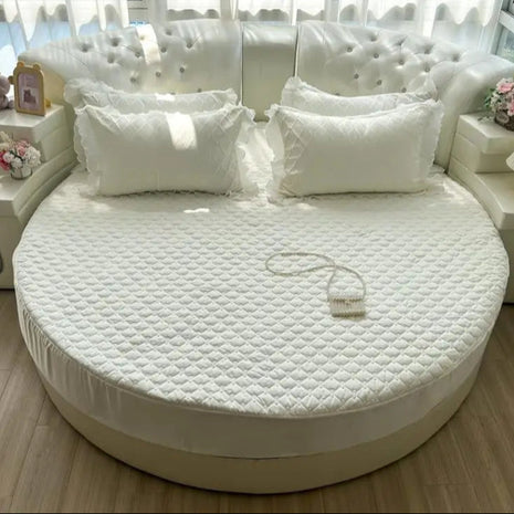 Cotton Round Fitted Bedsheet And Pillows