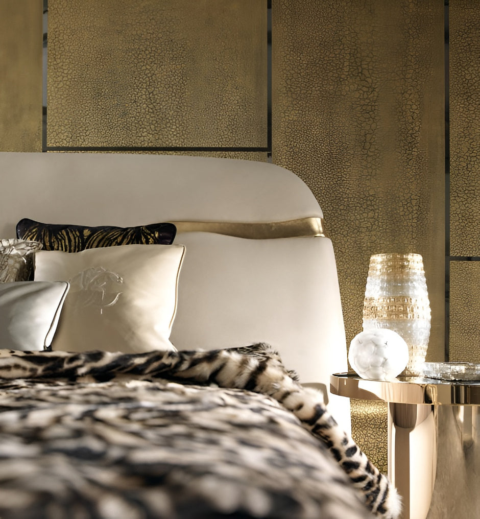 Crackel Design Leather Bedroom Set / Ruchi