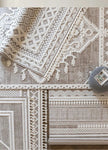 Traditional Large Rectangular Area Rug / Ruchi