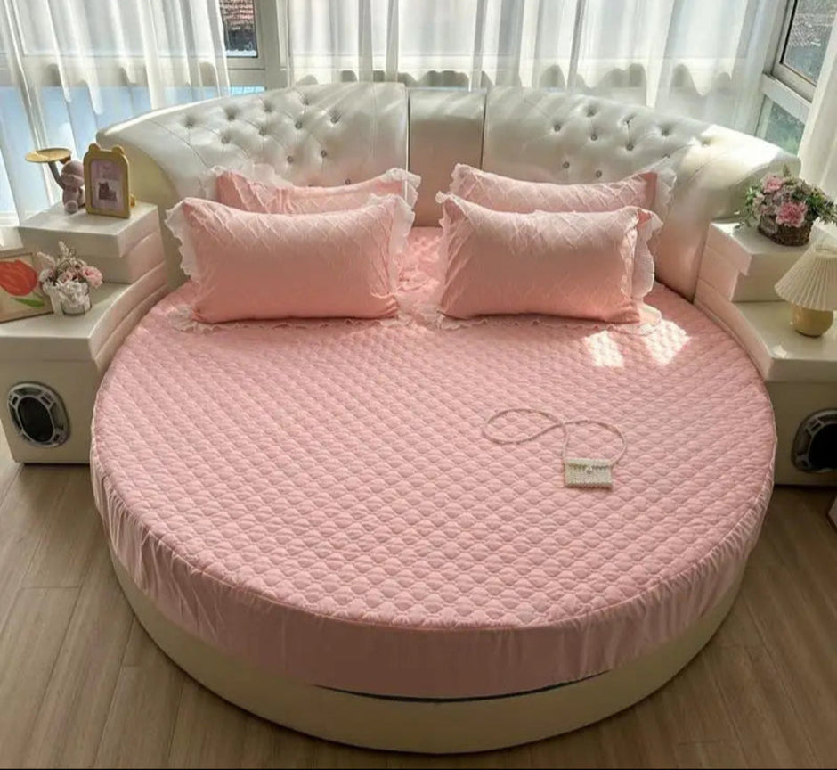 Cotton Round Fitted Bedsheet And Pillows / Ruchi