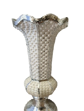 Modern Long Neck Flower Vase Decor / Ruchi