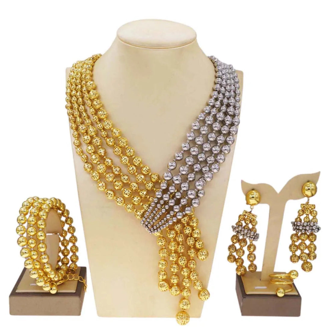 Earring And Necklace Set For Women / Ruchi