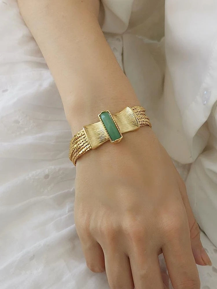 Aventurine Stone Carved Layered Chain Bracelet Jewelry Design / Ruchi