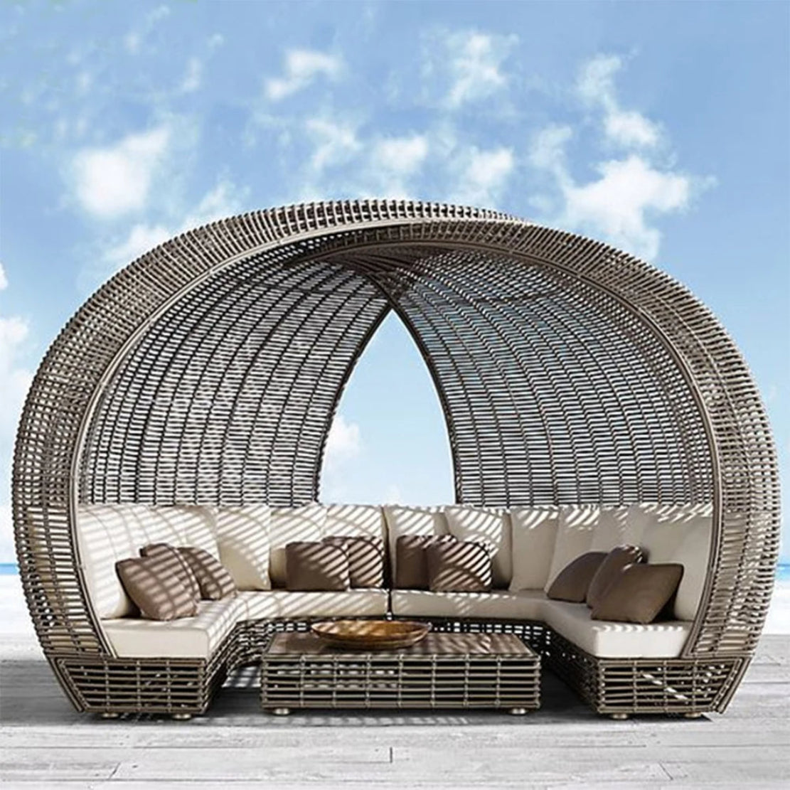 Modern Rattan Patio Sofa / Ruchi