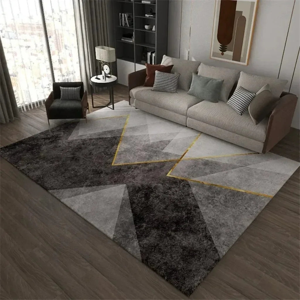 Golden Outlined Polyester Living Room Rug / Ruchi