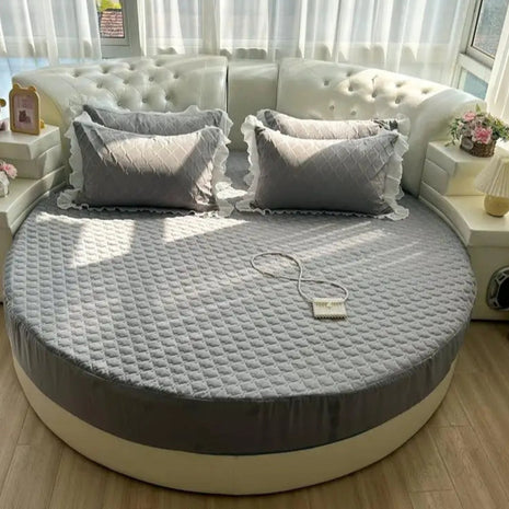 Cotton Round Fitted Bedsheet And Pillows