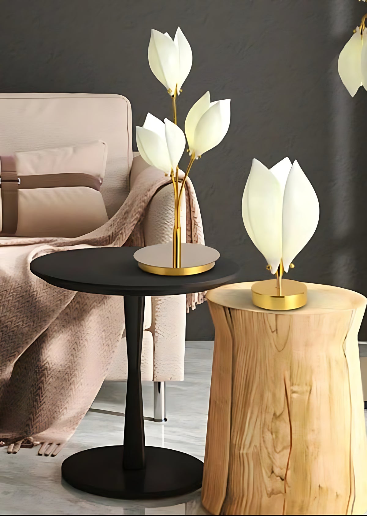 Flower Design LED Table Lamp For Bedroom / Ruchi