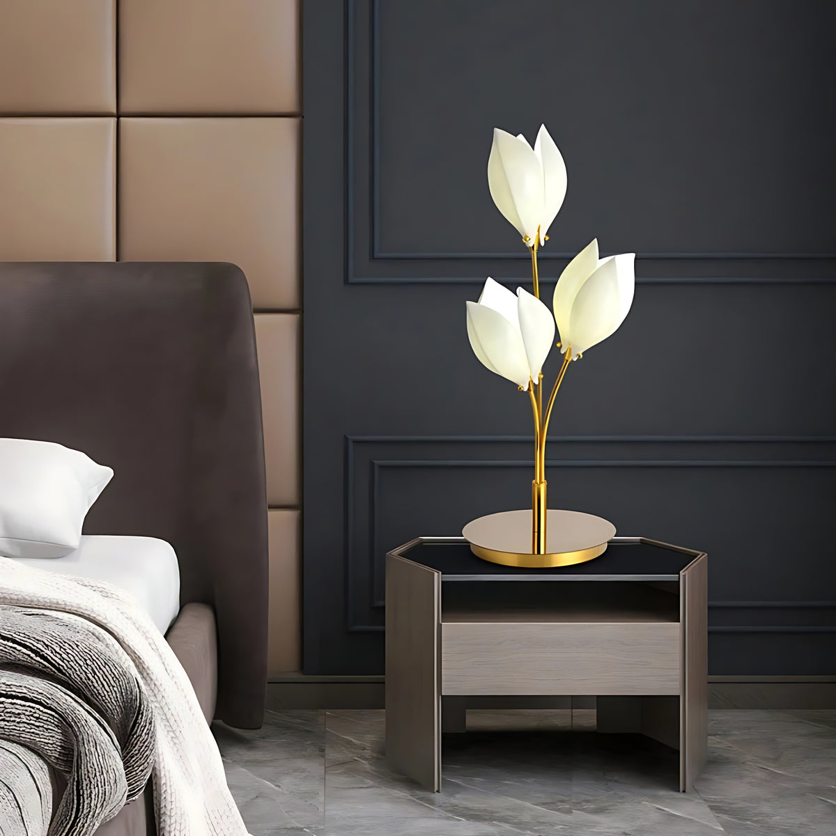 Flower Design LED Table Lamp For Bedroom / Ruchi
