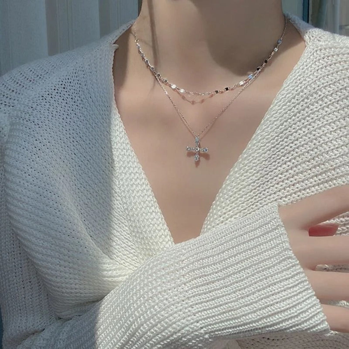 Double Chain Cross Pendant Necklace / Ruchi