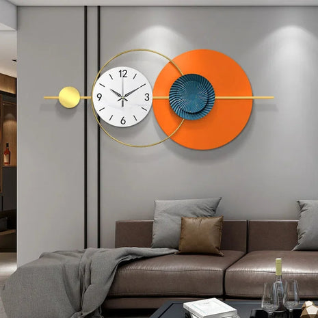 Modern Metallic Wall Clock Decor / Ruchi