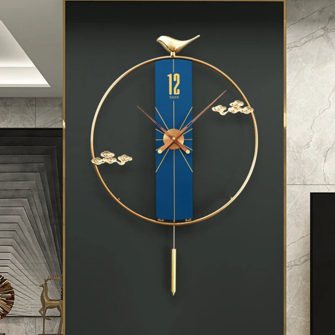 Modern Wall Clock With Pendulum / Ruchi