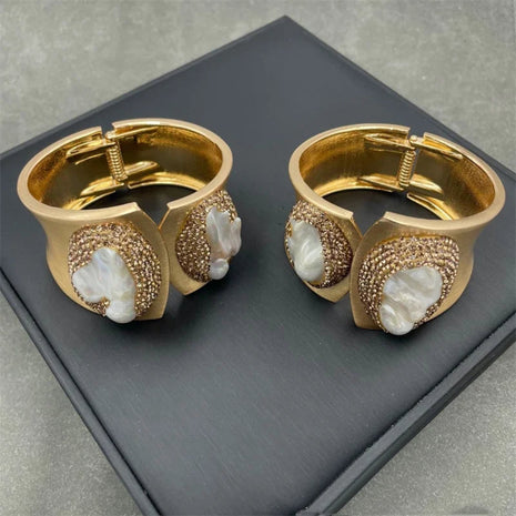 Modern Baroque Style Pearl Cuff Bracelet / Ruchi