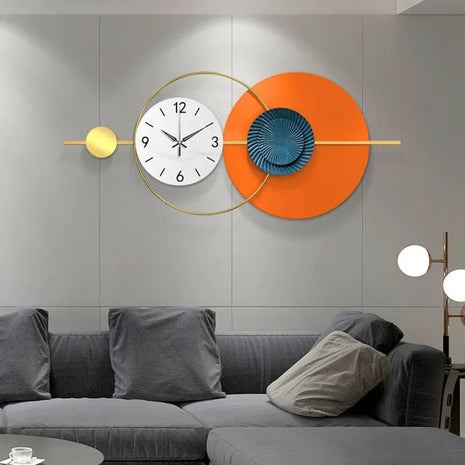Modern Metallic Wall Clock Decor / Ruchi