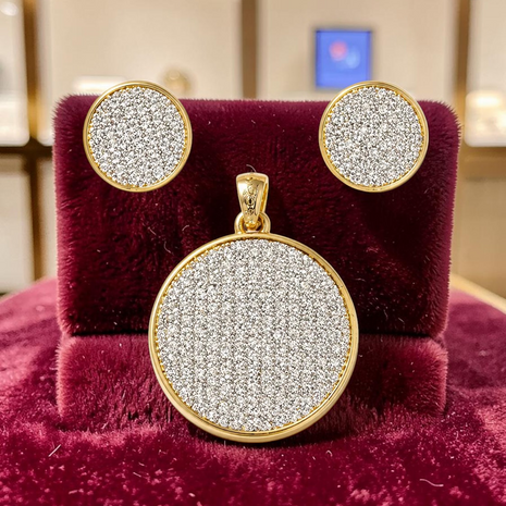 Circular American Diamond Earrings And Pendant Set / Ruchi
