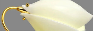 Flower Design LED Table Lamp For Bedroom / Ruchi